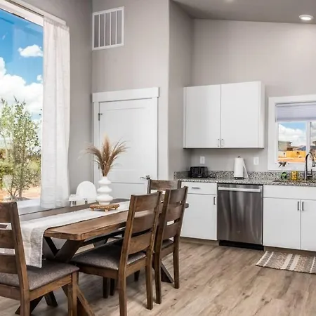 Serene Desert Hideaway L Sego Lily By Stay Kanab Extérieur photo