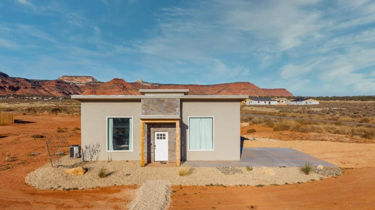 Serene Desert Hideaway L Sego Lily By * Kanab
